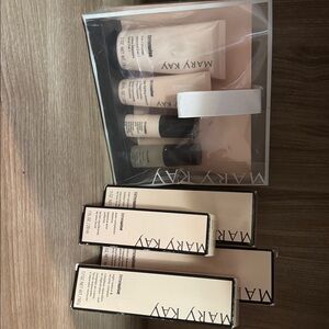 Mary Kay skincare bundle - dry skin collection + travel set